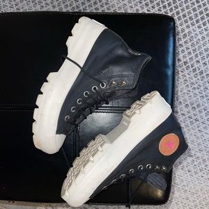 Platform Converse Womens size 8.5